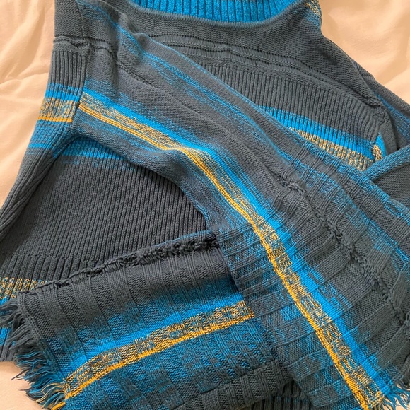 FREE PEOPLE - cropped striped sweater - Picture 2 of 3